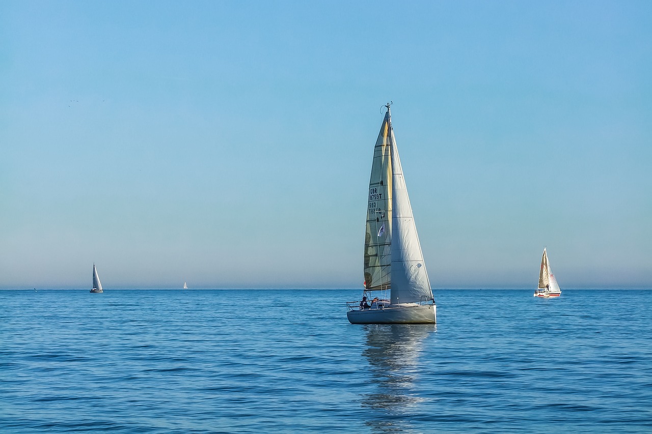 yacht, ocean, england-857261.jpg